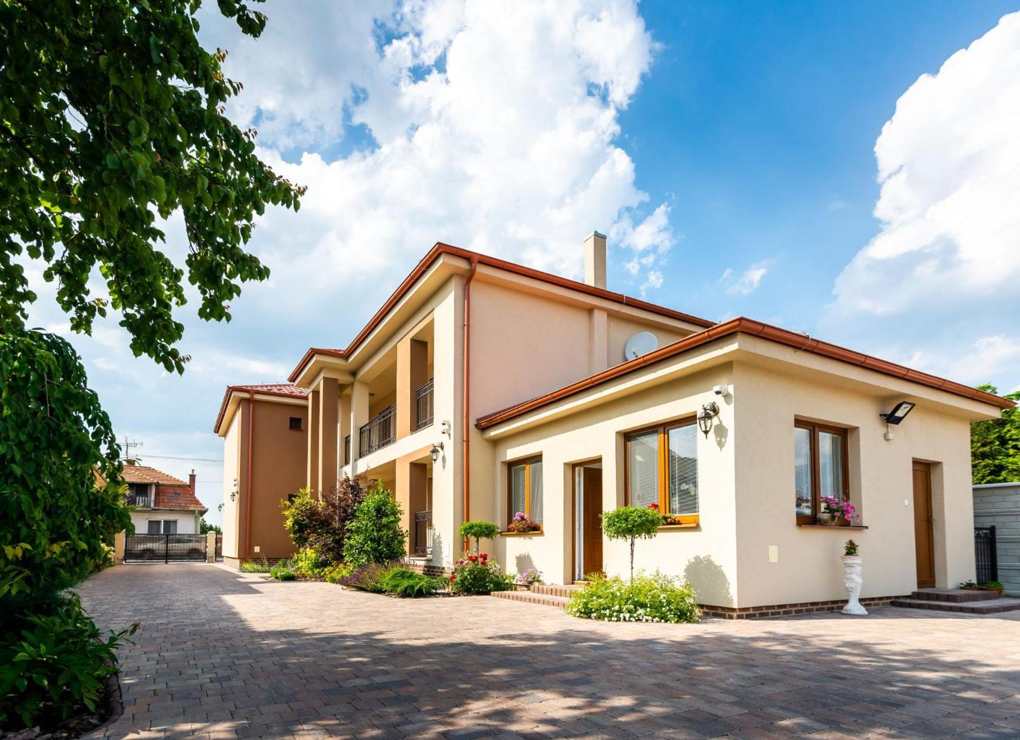 Villa Ephelia Dunajská Streda Exterior foto